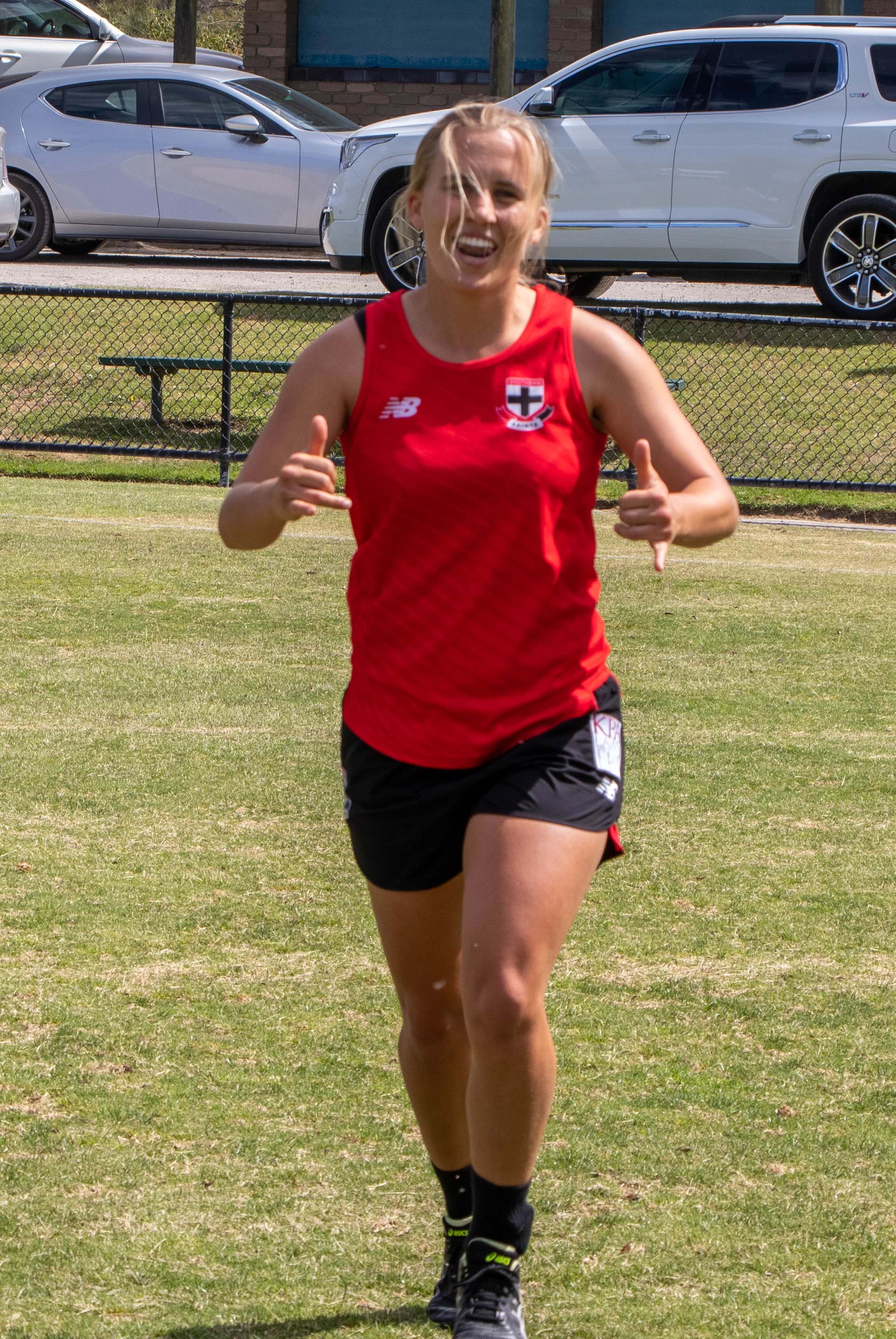 Nikki Wallace  signs on for 2022